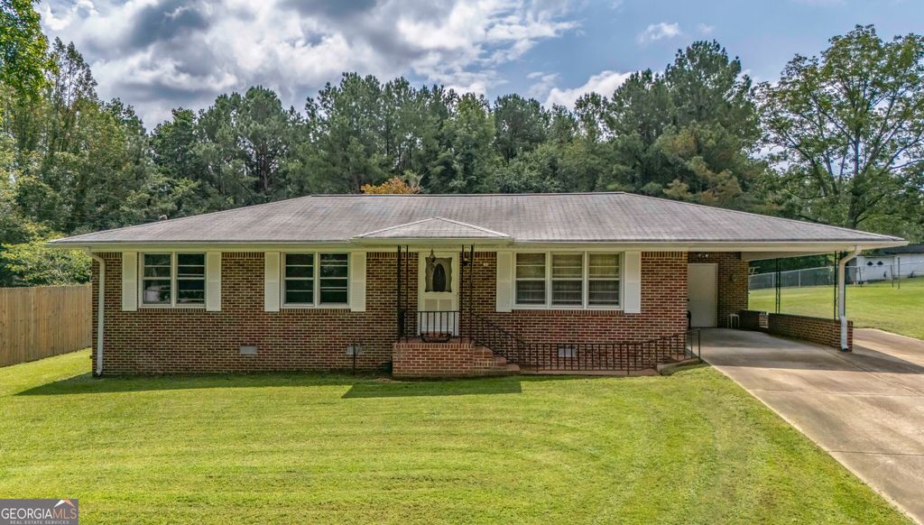 35 James Street, Tallapoosa, GA 30176