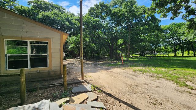 123 Private Road 7827, Wills Point, TX 75169