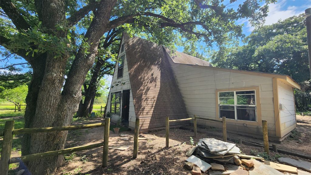 123 Private Road 7827, Wills Point, TX 75169