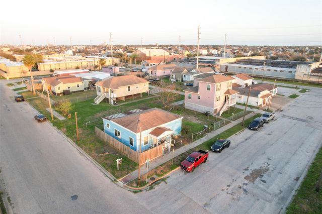 604 42nd Street, Galveston, TX 77550