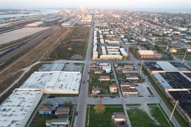 604 42nd Street, Galveston, TX 77550