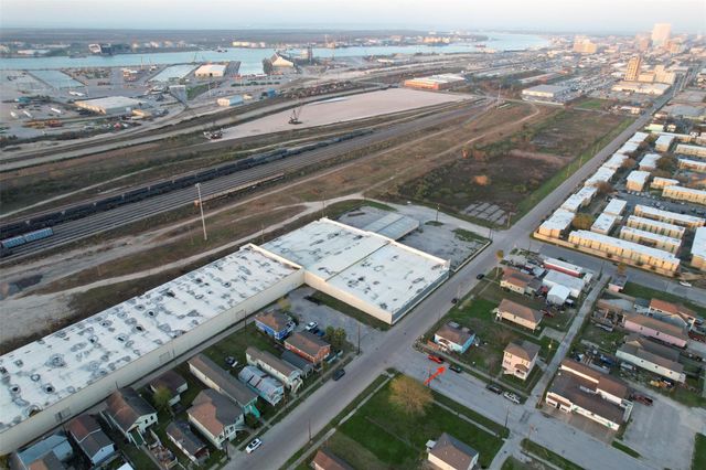 604 42nd Street, Galveston, TX 77550