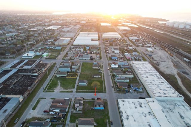 604 42nd Street, Galveston, TX 77550