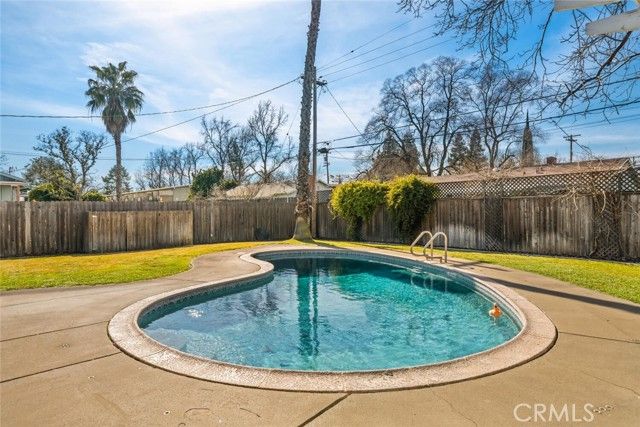 4 Lakewood, Chico, CA 95926