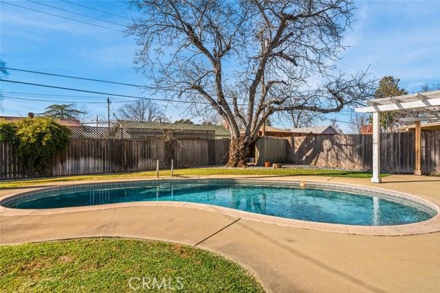 4 Lakewood, Chico, CA 95926