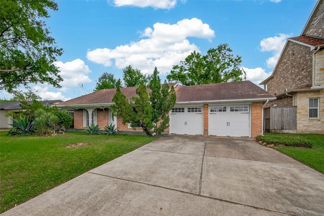 6739 Grovewood Lane, Houston, TX 77008