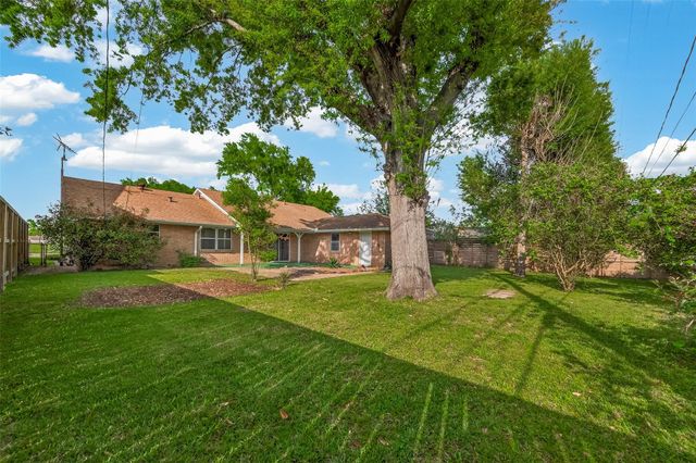 6739 Grovewood Lane, Houston, TX 77008