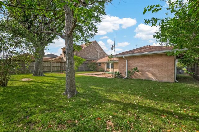 6739 Grovewood Lane, Houston, TX 77008