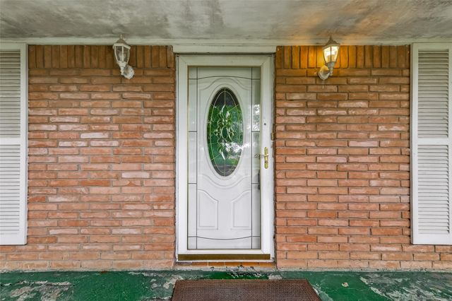 6739 Grovewood Lane, Houston, TX 77008