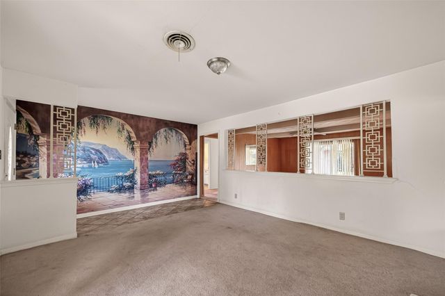 6739 Grovewood Lane, Houston, TX 77008