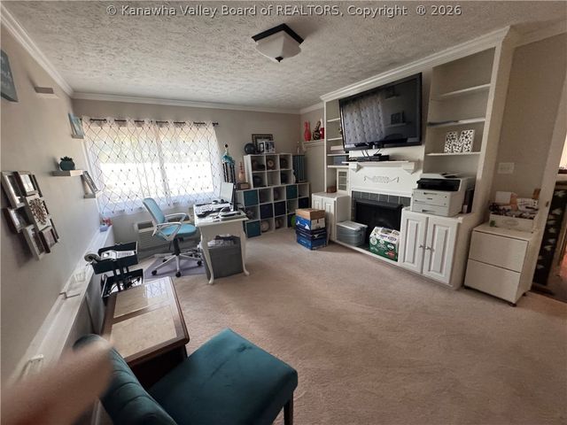 2106 Kanawha Boulevard E 623, Charleston, WV 25311