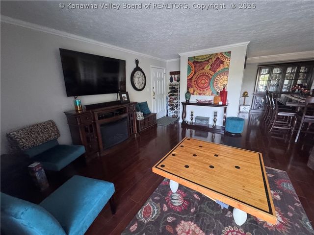 2106 Kanawha Boulevard E 623, Charleston, WV 25311