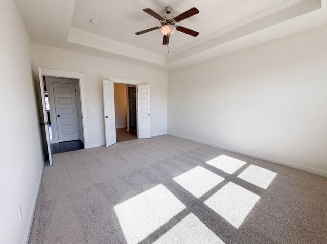 3372 Vinemont Dr, Thompsons Station, TN 37179