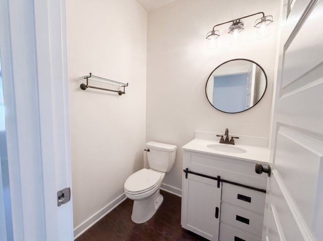 3372 Vinemont Dr, Thompsons Station, TN 37179