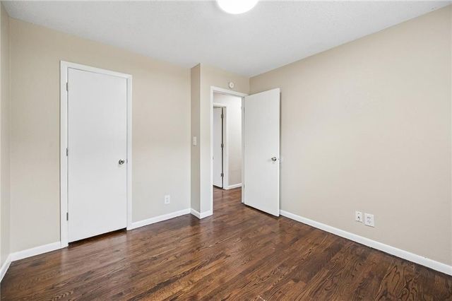 16412 E 32nd Street S, Independence, MO 64055