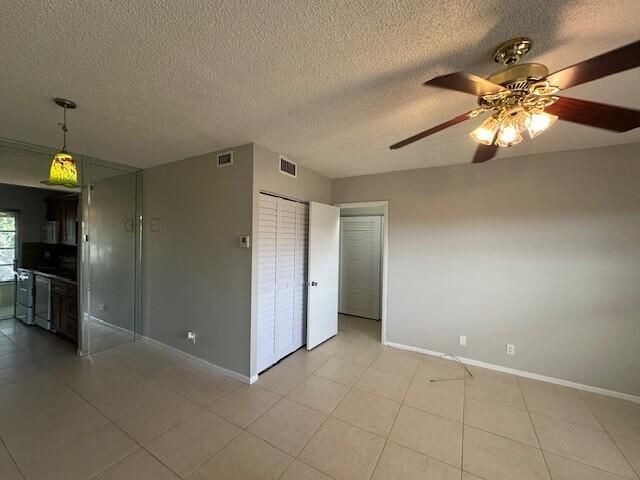 7605 NW 5th Court 204, Margate, FL 33063