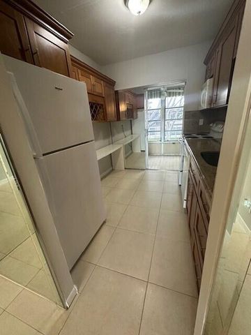 7605 NW 5th Court 204, Margate, FL 33063