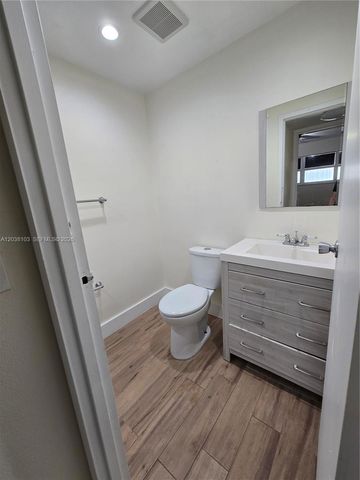121 Saxony C 121, Delray Beach, FL 33446