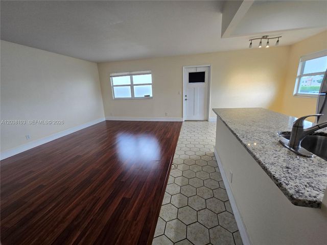 121 Saxony C 121, Delray Beach, FL 33446