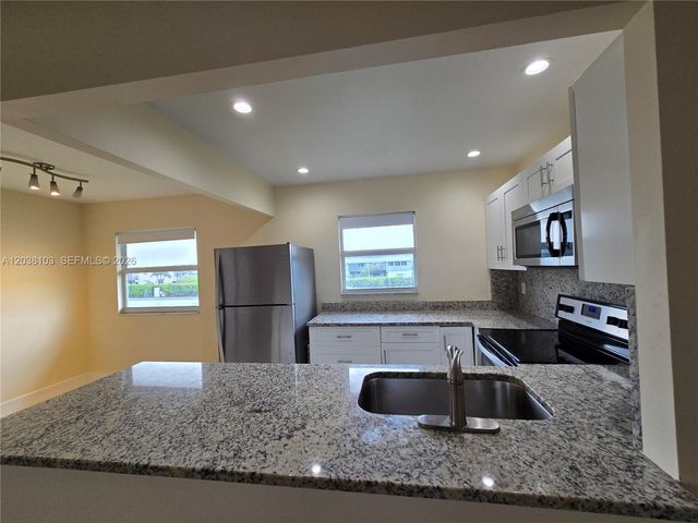 121 Saxony C 121, Delray Beach, FL 33446