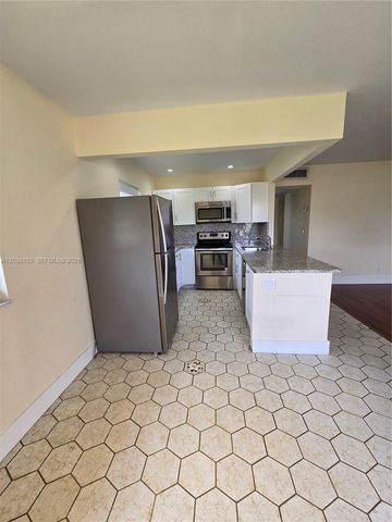 121 Saxony C 121, Delray Beach, FL 33446