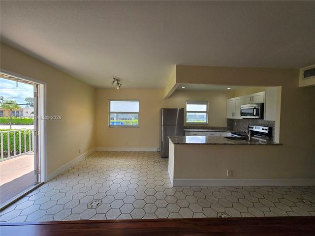 121 Saxony C 121, Delray Beach, FL 33446