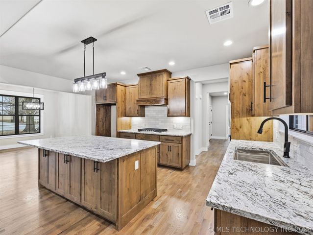 16486 S 333rd East Avenue, Coweta, OK 74429