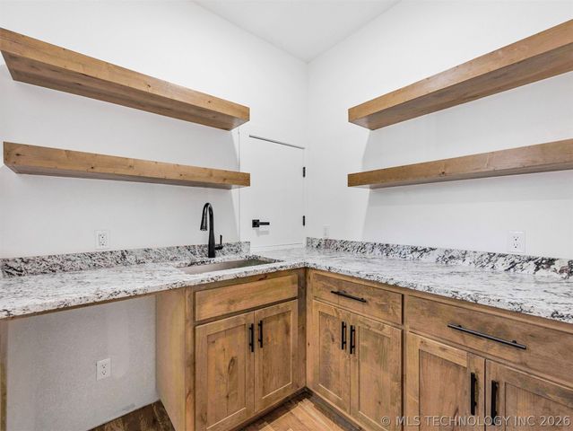 16486 S 333rd East Avenue, Coweta, OK 74429