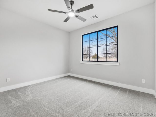 16486 S 333rd East Avenue, Coweta, OK 74429