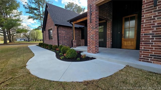 16486 S 333rd East Avenue, Coweta, OK 74429