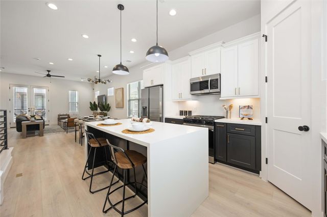 7809 Amelia Road B, Houston, TX 77055