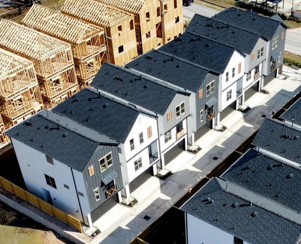 7809 Amelia Road B, Houston, TX 77055