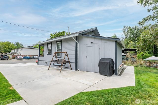 845 3rd Avenue NW, Issaquah, WA 98027