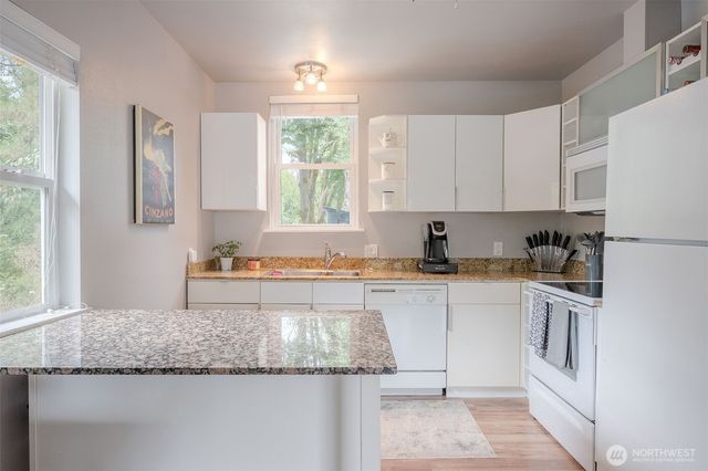 845 3rd Avenue NW, Issaquah, WA 98027