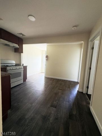 562 Summer St, Paterson City, NJ 07501
