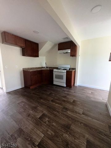 562 Summer St, Paterson City, NJ 07501