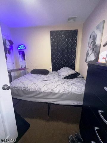 562 Summer St, Paterson City, NJ 07501