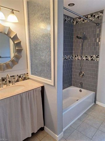 502 Spinnaker RD, Newport News, VA 23602