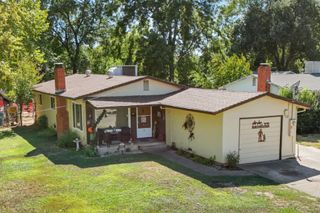 3244 Sharon Avenue, Anderson, CA 96007