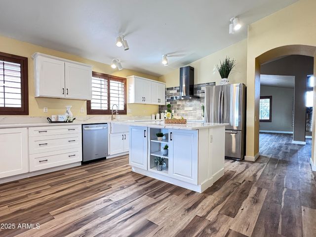 10465 E DUTCHMANS Trail, Gold Canyon, AZ 85118