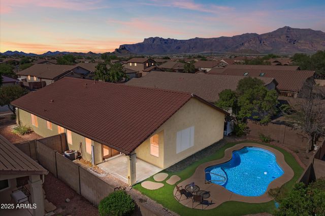 10465 E DUTCHMANS Trail, Gold Canyon, AZ 85118