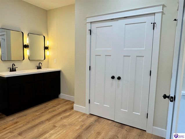 57 Malvern Court, Brandenburg, KY 40108