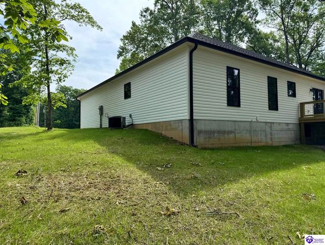 57 Malvern Court, Brandenburg, KY 40108