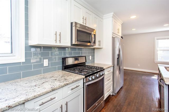 4112 Cornwall Street, Berkley, MI 48072