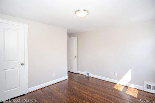 4112 Cornwall Street, Berkley, MI 48072