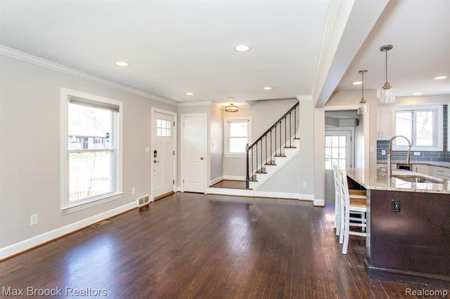 4112 Cornwall Street, Berkley, MI 48072