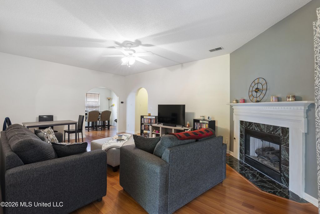 7823 S Chesterfield Drive, Southaven, MS 38671 — photo 5