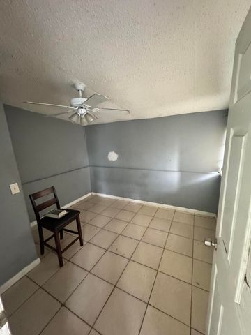 243 NE 39th Court, Deerfield Beach, FL 33064