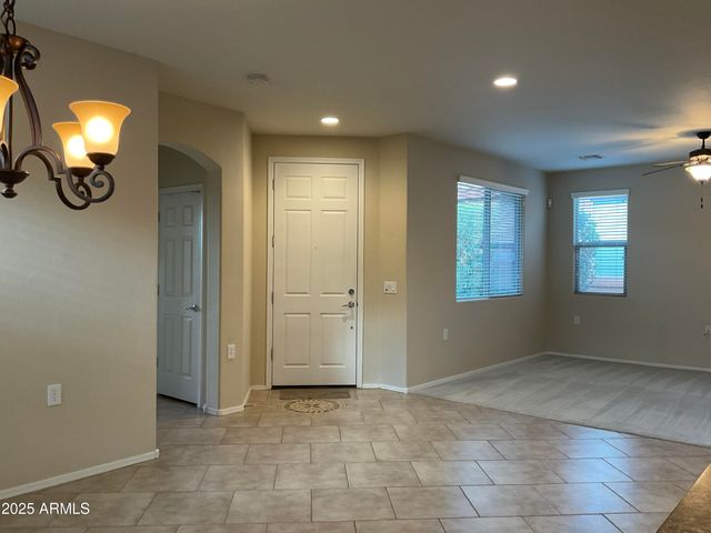 13979 E CHEAVRONT Loop, Vail, AZ 85641