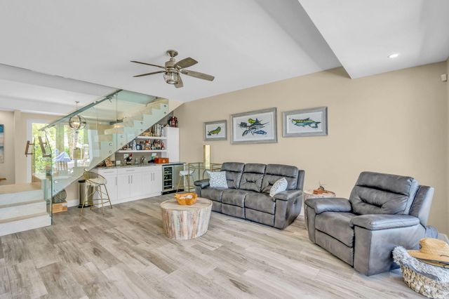 145 Venetian Drive, Lower Matecumbe, FL 33036